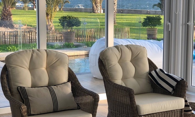 Pisco House | Elegant Beachfront House with Pool in Paracas National Reserve