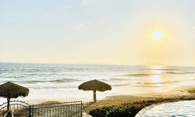 Rosarito House | Cozy Beachfront Condo at Mar y Sol with Ocean Views