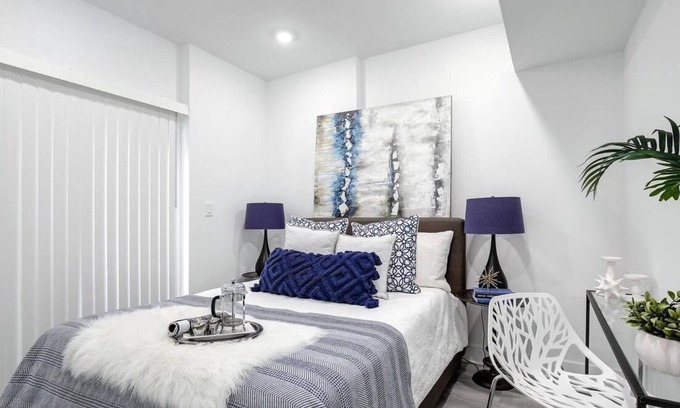 Kingman Park Bed & Breakfast | Modern 2-Bedroom Retreat with Family-Friendly Amenities