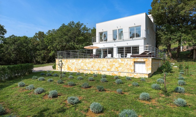 Civljane Villa | Elegant Villa with Pool and Ocean View - Rated 10/10!