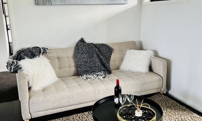 Auckland House | Dream Guest House in New Lynn: Rated 9.8 with Breakfast