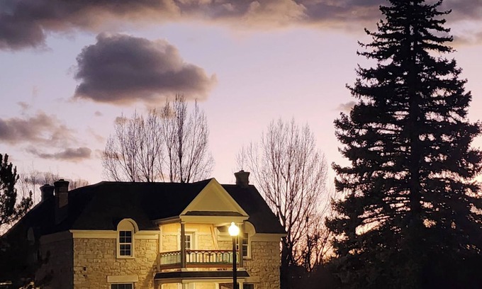 Manti House | NEW Manti Manor – Historic 1871 Pioneer House