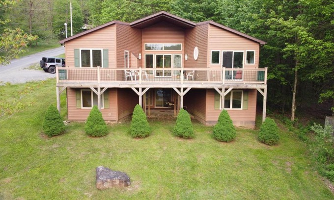 Terra Alta House | Explore New Mcferson at Alphine Lake Resort with Pool Access