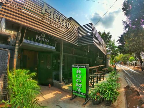 Thousand Lights West House | Budget-Friendly Stay at New Metro Residency with Family Amenities