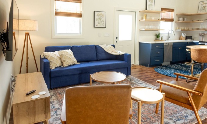 Chattanooga House | Modern Guest House in Southside - Pet Friendly & Family-Centric