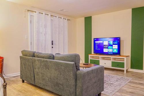 Wheaton Apartment | Modern Cozy Basement Retreat in Silver Spring - Pet Friendly