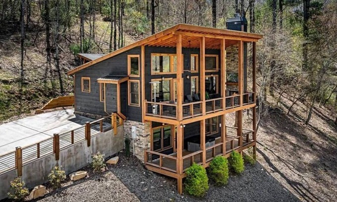 Morganton House | New Modern Rustic Mountain Home