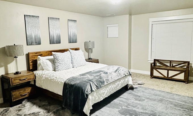 Bluffdale House | Modern Rustic Townhome: Rated 10/10 with Spa & Hot Tub