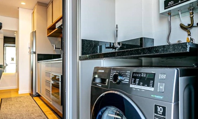 Centro Apartment | Modern Studio in the Heart of Floripa - Pet Friendly & Accessible