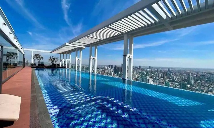 Chamkar Mon Apartment | Modern Studio with Pool and Spa in Phnom Penh