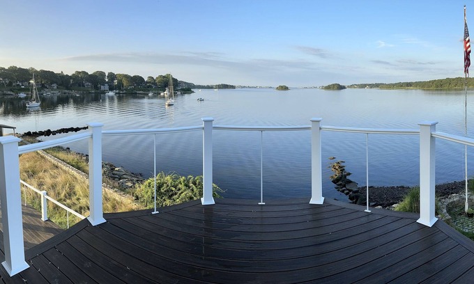 Narragansett House | Experience Oceanfront Bliss with Spectacular Views & Dock