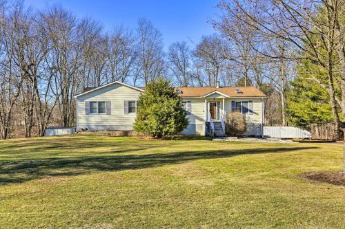 New Paltz Apartment | Convenient New Paltz Apartment Near Poughkeepsie!