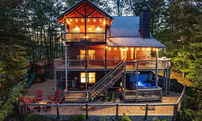 Cherry Log Cabin | Family-Friendly Secluded Cabin with Game Room & Hot Tub