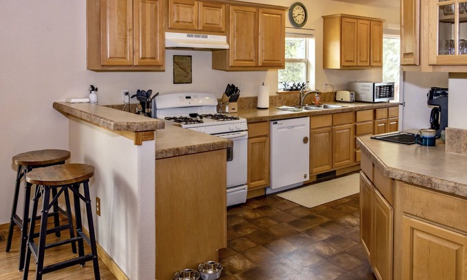 Divide Cabin | Peaceful Mountain Retreat: Pet-Friendly with Firepit & More