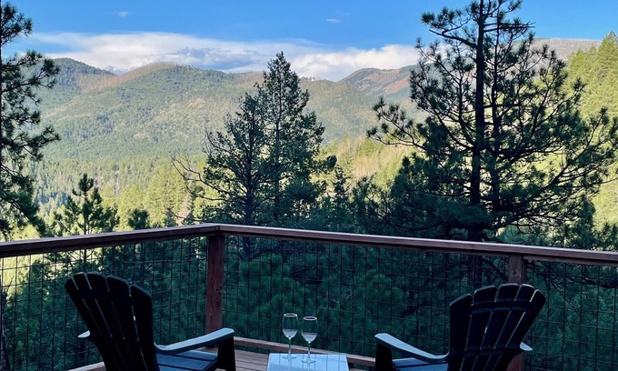 Jemez Springs Cabin | Guest Rated 10/10! Jemez Mountain Cabin with Lake View