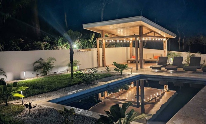 Nosara House | New Private Jungle Retreat. Minutes from everything Nosara has to offer!