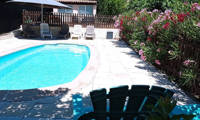 Greasque House | Relaxing Retreat: Quiet House in Mimet/Greasque, Guest Rated 9.8