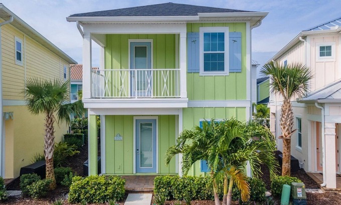 West Kissimmee Cottage | Perfect Ocean View 2 Bed Pool Cottage - Pet Friendly Retreat
