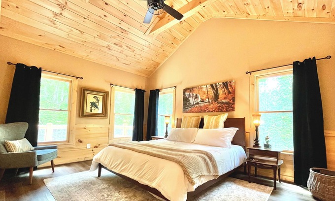 Ellijay Cabin | New Build Resort with Pool Access Near Lakes and River
