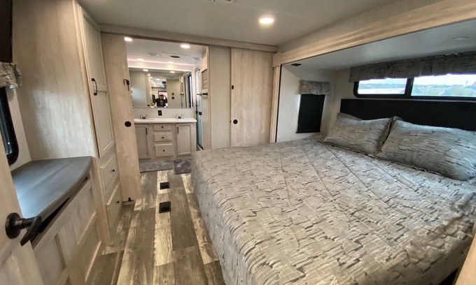 Buda House | Modern RV Retreat Minutes from Downtown Austin & I-35