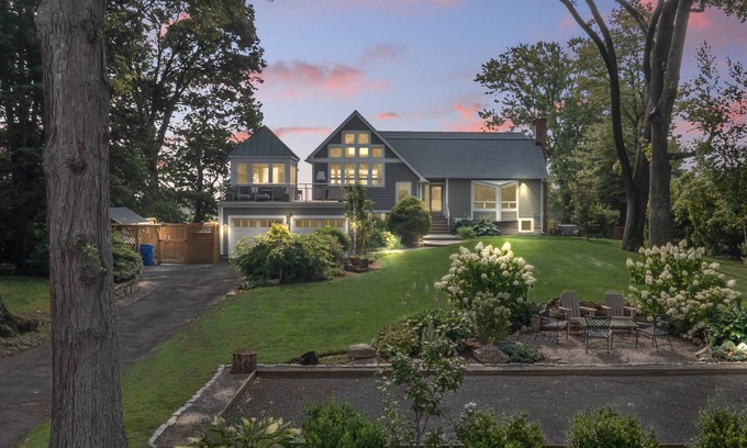 East Norwalk House | New! Shore Haven Special: 20% Off!