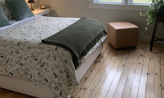 Manitoulin District House | ( New- shorter stays available) The Annie McDermid House