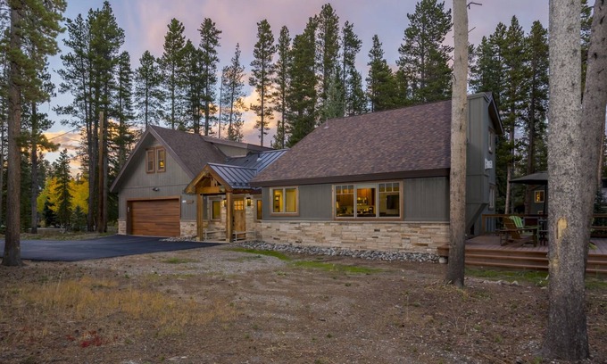 Breckenridge Heights House | Unforgettable Ski Hill Ridge on Peak 7 with Breathtaking Views