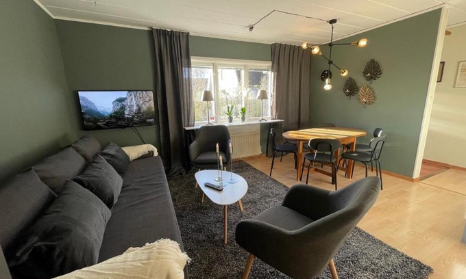 Gamla Uppsala House | Cozy House Uppsala: Family-Friendly Retreat with Kitchen