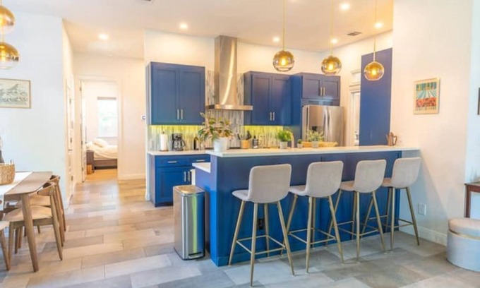 Southtown House | Exceptional New Southtown Retreat Steps from Downtown