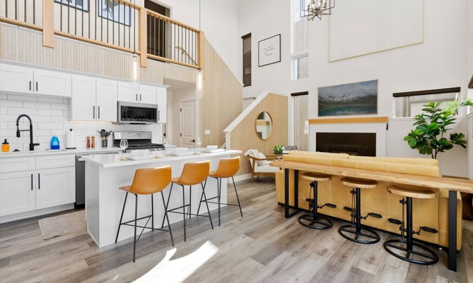 Whitefish House | New Retreat: 3BR with Hot Tub, Pool & Perfect Reviews!
