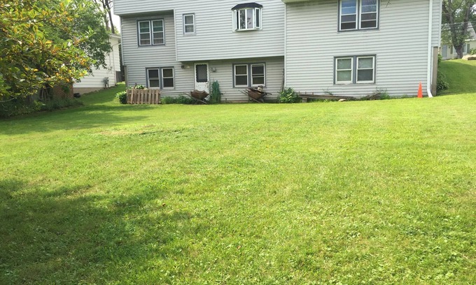 DeWitt House | Spacious 4-Bedroom Retreat Near Syracuse University