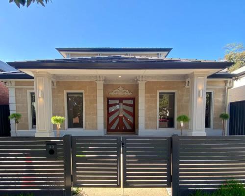 Unley House | Spacious 5 Bedroom Mansion in Unley – Family-Friendly Retreat