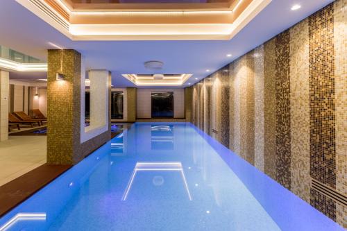 Constanta Hotel | Indulge at New Splendid Hotel & Spa - Adults Only Retreat