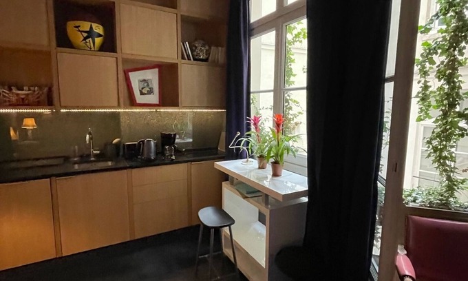 Arsenal Apartment | Elegant Paris Marais Studio by the Seine River