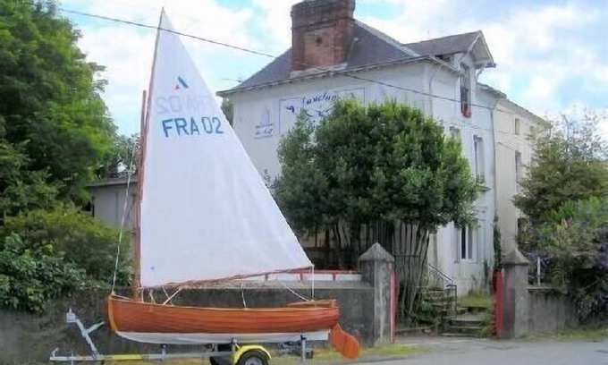 Nantes Apartment | Charming Studio with Garden in Historic Lively Locale