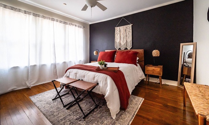 Fondren House | Modern Home in Fondren District: Family-Friendly Getaway