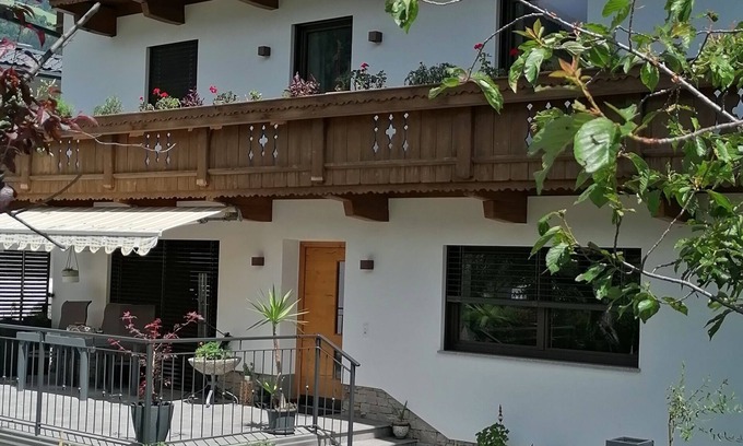 Ramsau im Zillertal Apartment | Stylish Top Floor Apartment with Ocean View & Free Wifi