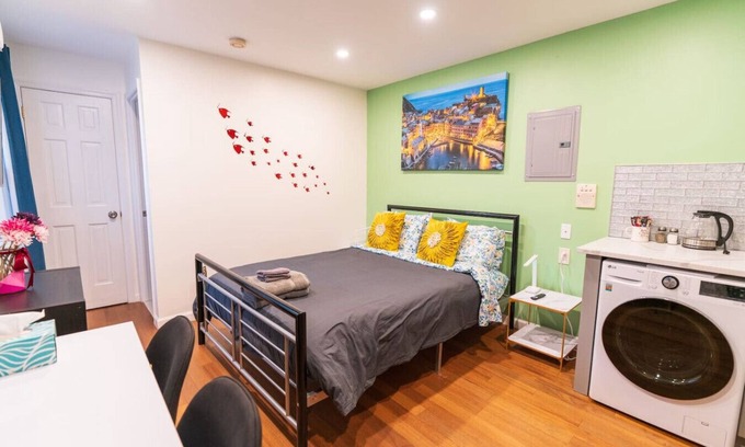 Hawthorne Apartment | New! Suite near Rittenhouse Square