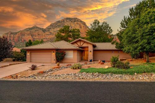 West Sedona House | NEW The Andante with spectacular backyard oasis