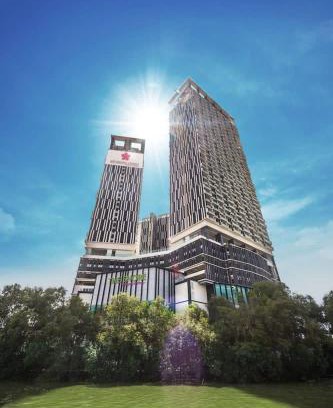 Bunga Paya Pantai Apartment | Explore The Shore Residences: 3BR Retreat with Pool