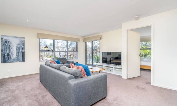 Turner Apartment | New to VRBO: Modern 2BR 2BA Apartment Close to City & ANU