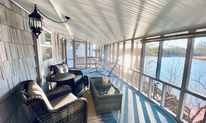 Coosa House | Waterfront Retreat: Hot Tub, Docks & Kayaks Await You