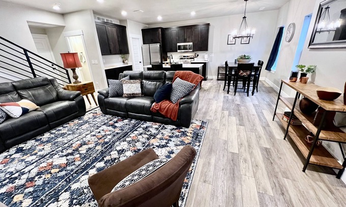 Ammon House | Convenient Townhome in Idaho Falls Near WalMart
