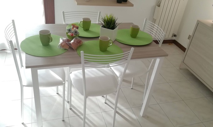 Scorze Apartment | Stylish Twin Apt N. 2: Culture, Ocean Views & Breakfast