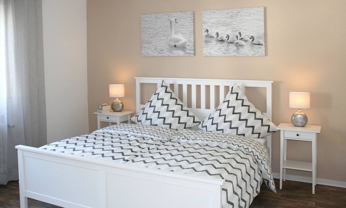 Unteruhldingen Apartment | Family-Friendly Uhldinger Home Port with Oceanfront Views