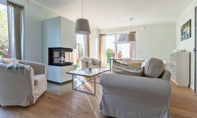 Kalifornien House | Cozy Beach Home Steps from the Ocean with Family-Friendly Perks