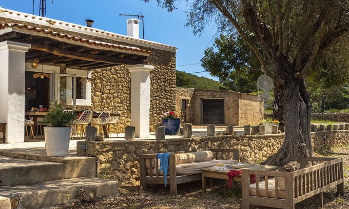 Santa Ines Villa | New! Villa Can Cardona