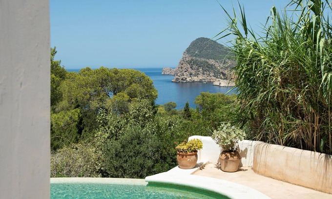 Sant Antoni de Portmany Villa | New! Villa Salada in Sant Antoni de Portmany