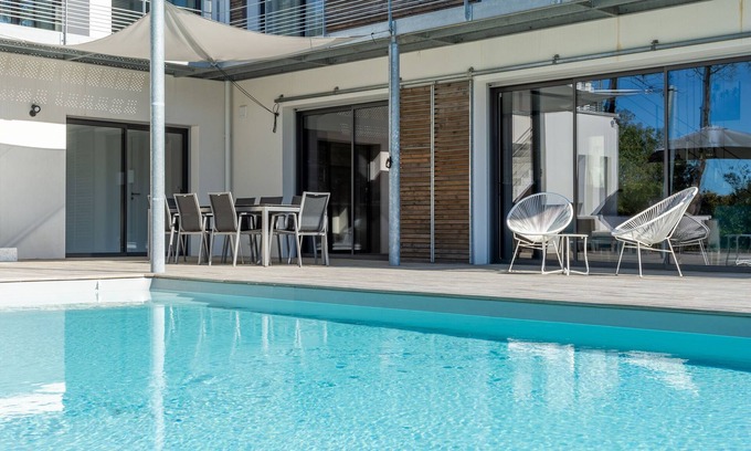 Chateau-d'Olonne Villa | Guest Rated 10/10: Oceanfront Villa with Pool in Les Sables