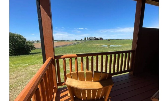 Harrodsburg Villa | Inviting Villa on the Bourbon Trail with Relaxing Hot Tub